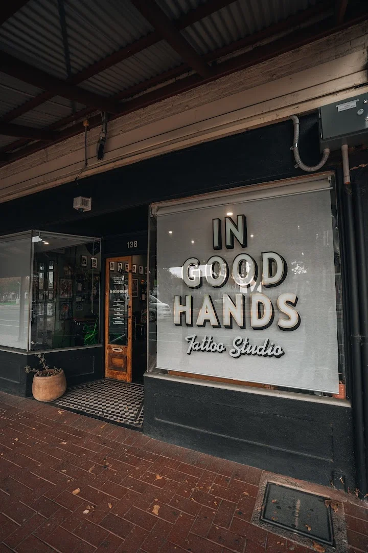 IN GOOD HANDS TATTOO STUDIO portfolio 1