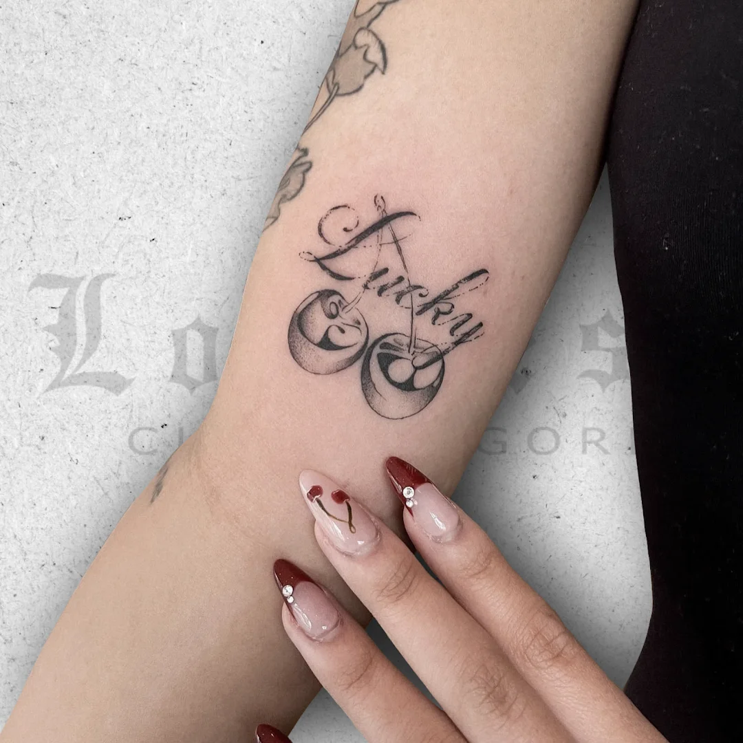LOVELESS CLUB OF GORE - TATTOO STUDIO - UNIQUE ART, UNIQUE STUDIO, UNIQUELY FEMALE OWNED portfolio 3