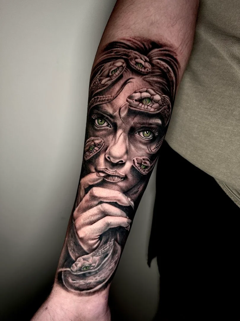 Victims Of Ink Tattoo Studio portfolio 1