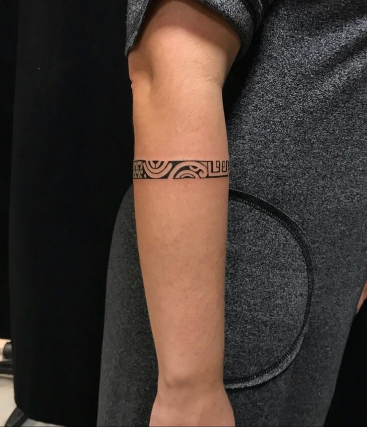 Elegant Tribal Arm Band Tattoo