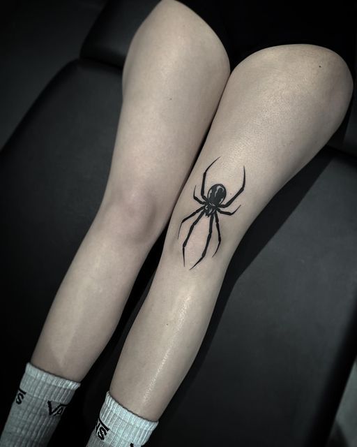 Bold Spider Knee Tattoo Design