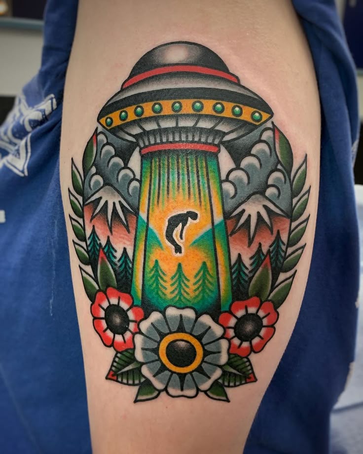 Cosmic Encounter: A Neo-Traditional UFO Tattoo