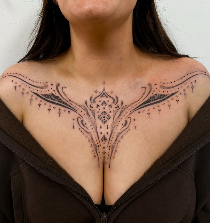 Elegant Blackwork Shoulder Tattoo